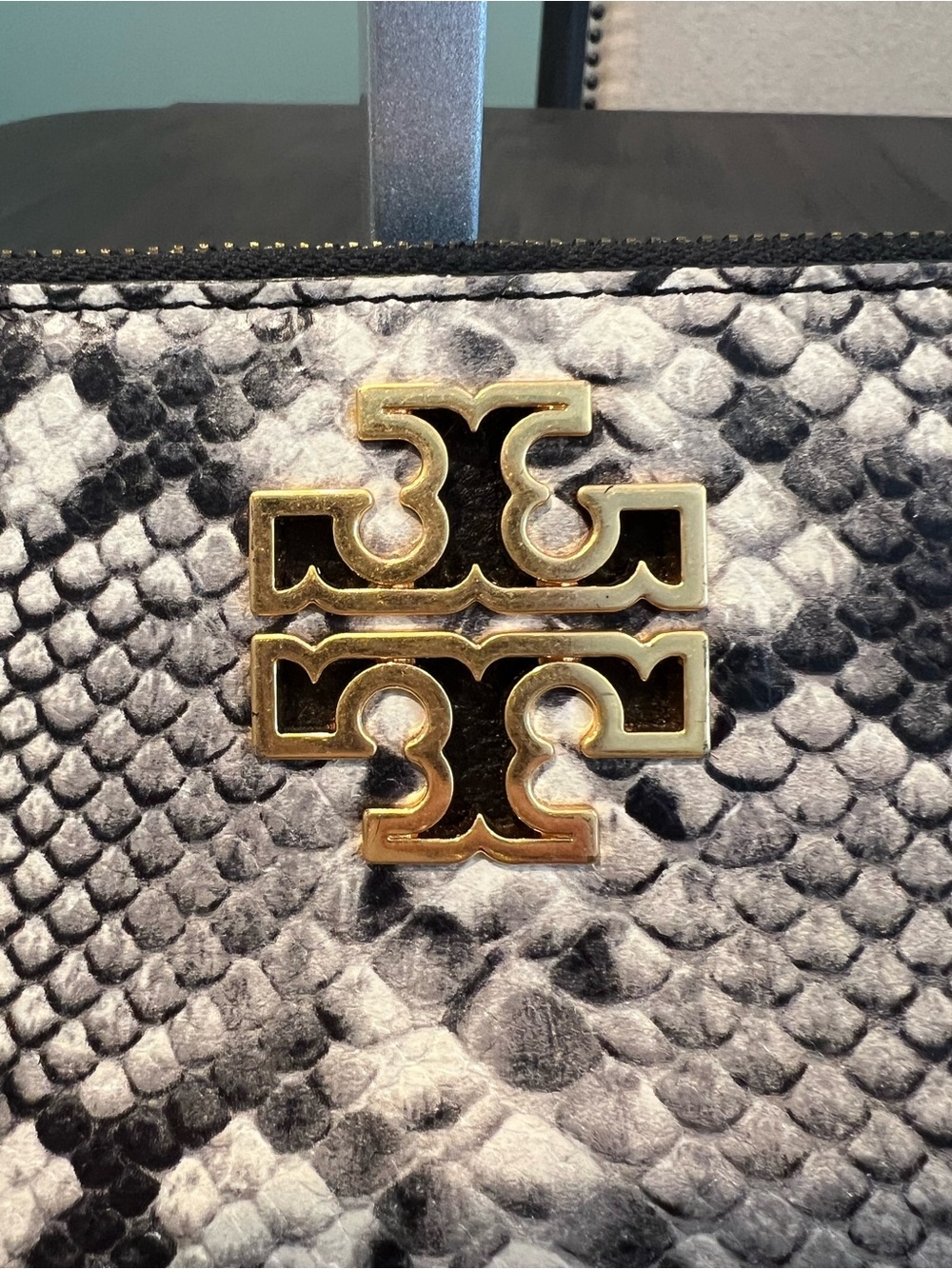 Tory Burch Britten Zip Continental Embossed Snakeskin Wallet - Picture 3 of 7
